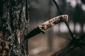 Hunting Knife Handles: Which Grip Works Best? post thumbnail image